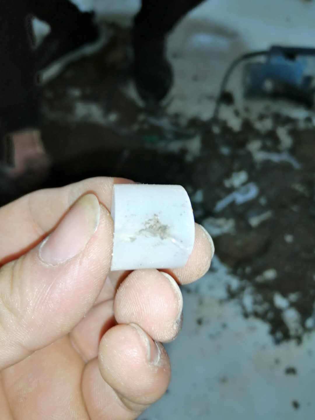 汉阳家里地暖漏水了怎么办？